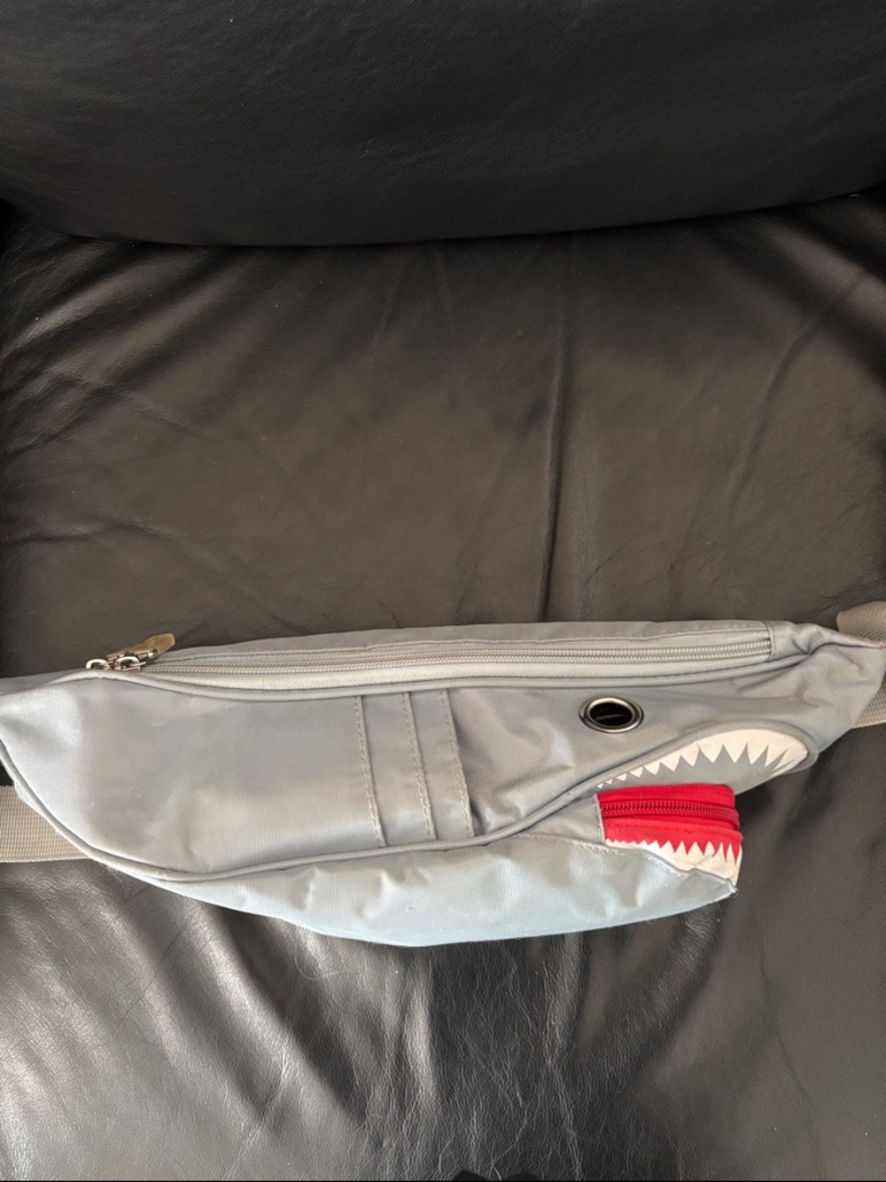 JAWS Grey White Shark Sling Bag and Pink Tote Bag Sawfish “Let Me Do It For You" - Picture 12 of 15